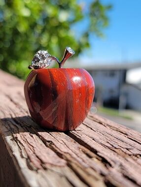 (J2) NEW 1.5" x 1.58" RED JASPER APPLE
